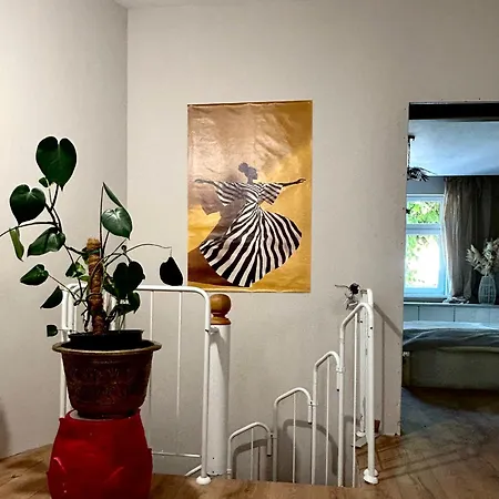 Garden Apartment *